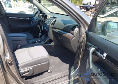 2012 Kia Sorento Lx из США, поврежденный, VIN 5XYKT3A6XCG199254